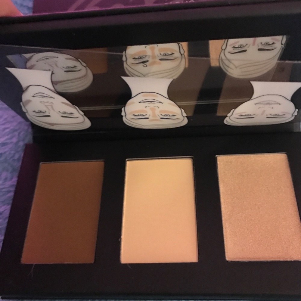 Younique Sculpting Trio contour w/contour brush